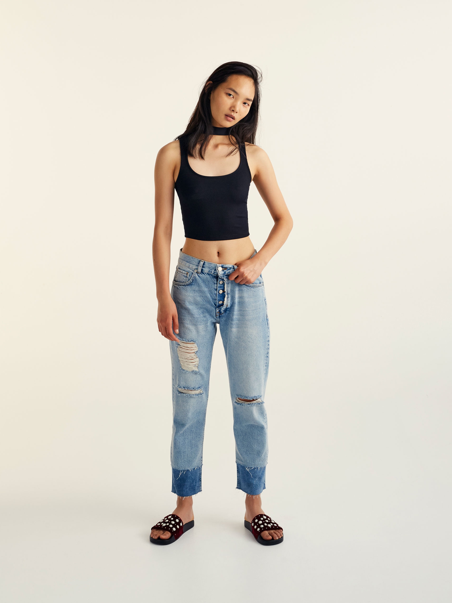 

Топ Pull & Bear 09234323800 M Черный