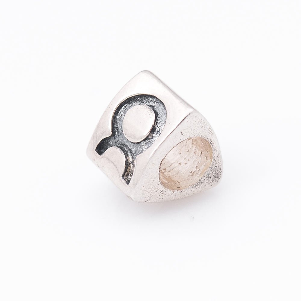 

Серебряный шарм (чернение) 132094 Оникс