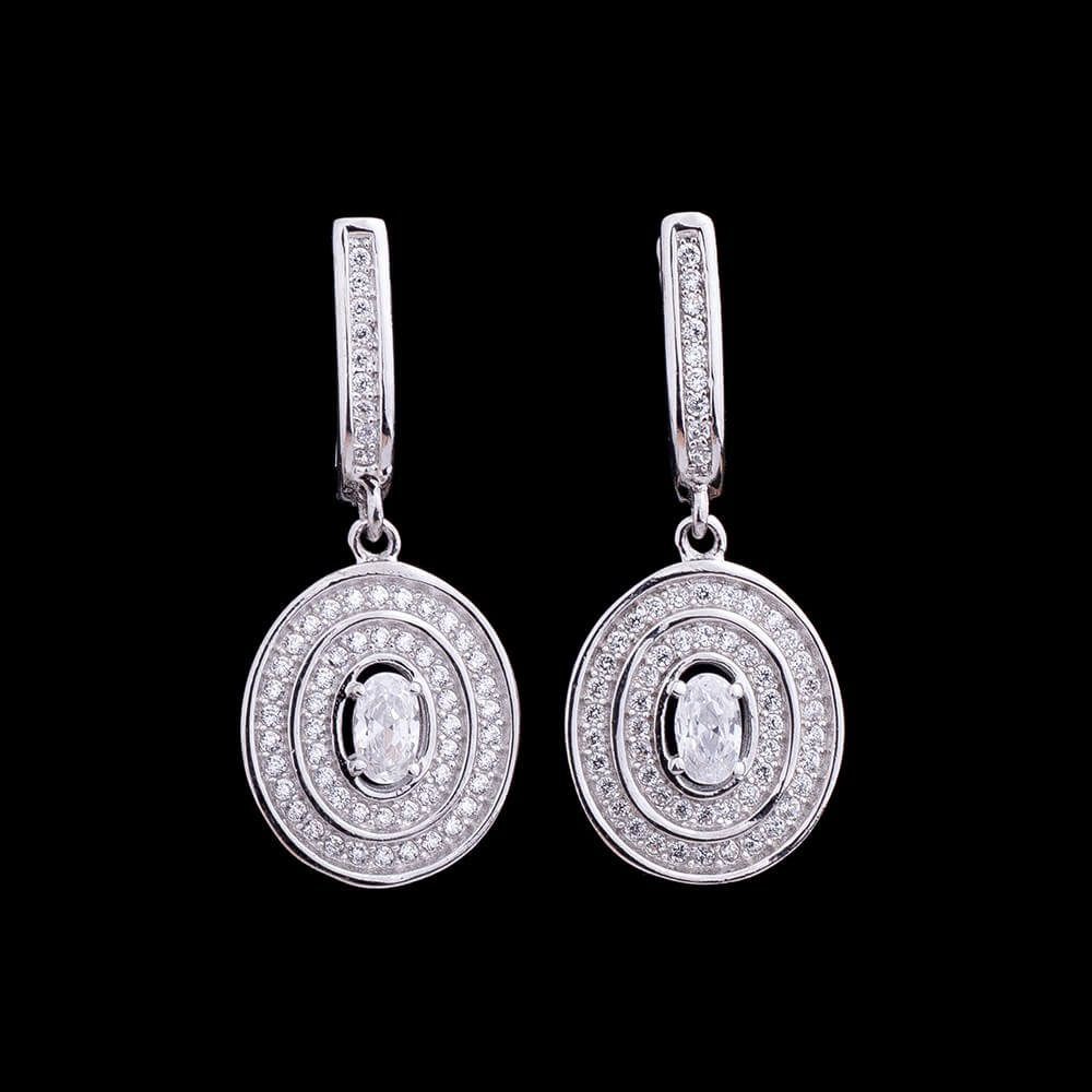 

Серебряные серьги с фианитами 121599 Оникс