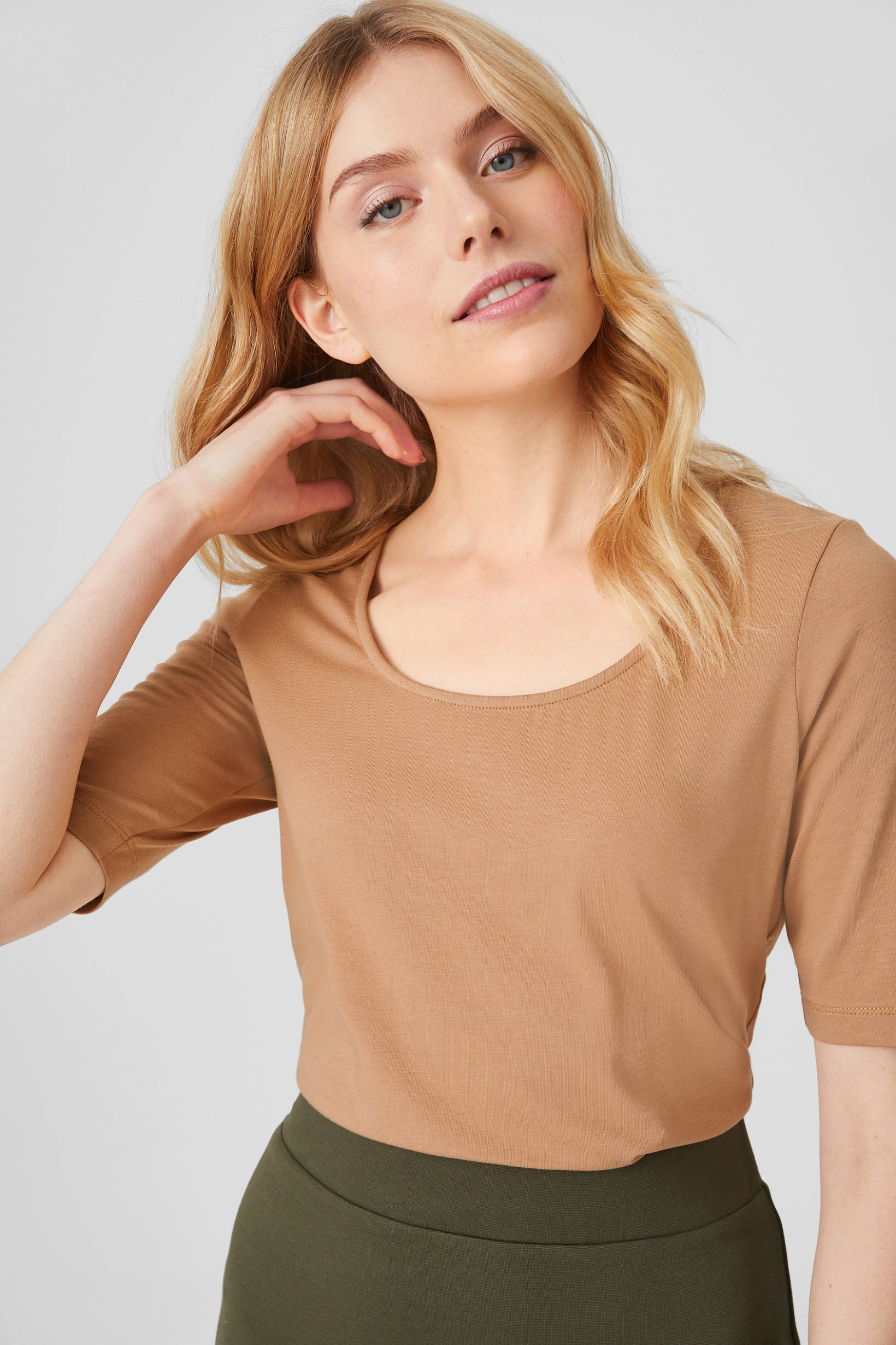 

Футболка C&A S Темно-бежевый 2120886_темн.беж