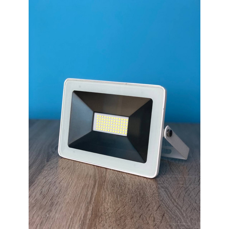 

Прожектор светодиодный LED SMD 50w 6500K IP65 3400LM белый "LEMANSO" LMP33-50