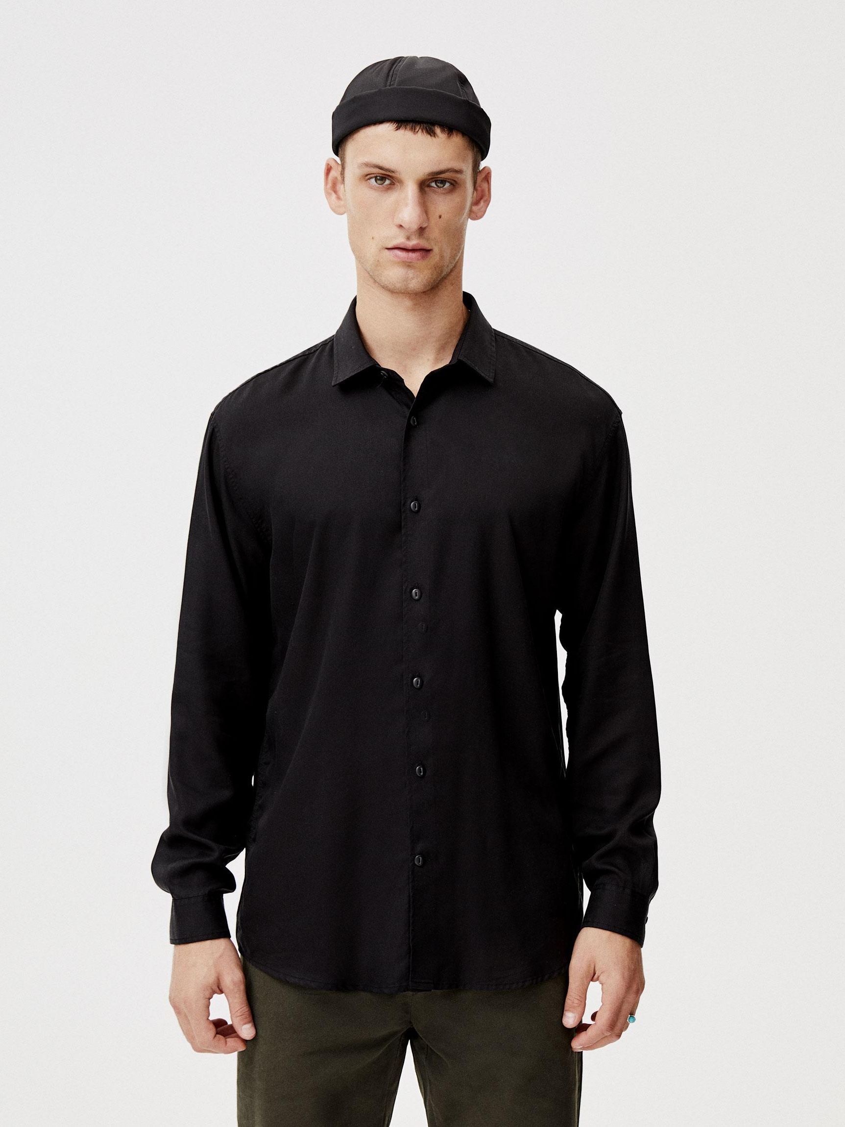 

Рубашка Pull & Bear 9474/522/800-AAAD XL Черная