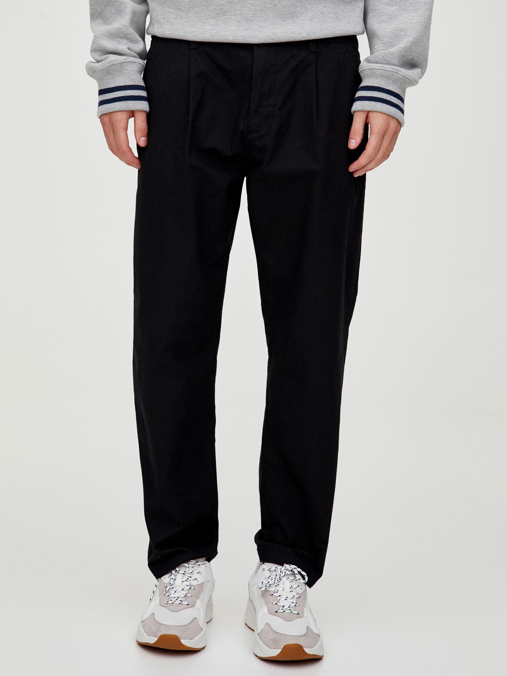

Брюки Pull & Bear 9671/500/800-AAAD M Черные