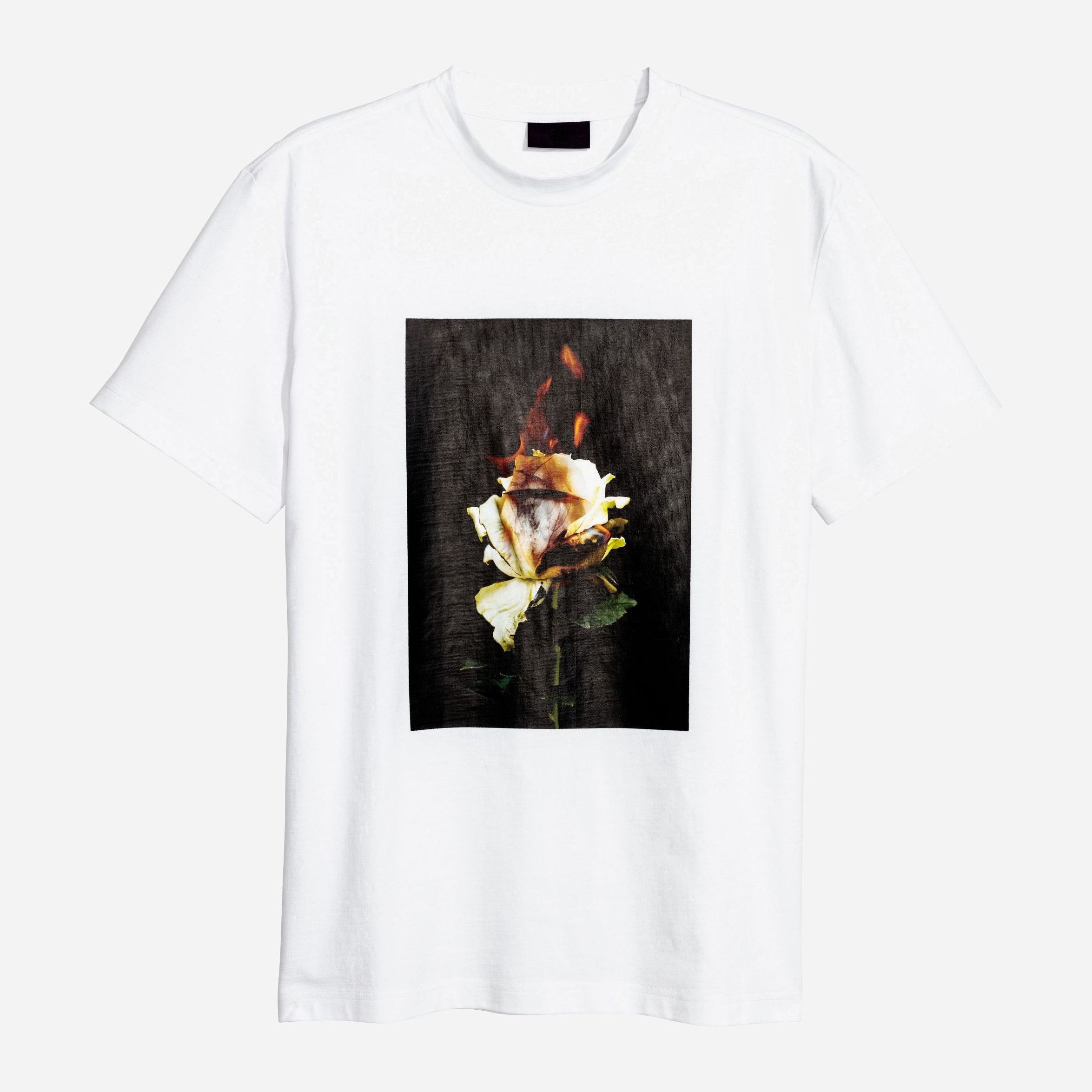 

Футболка H&M 6175957-AAPT L Белая