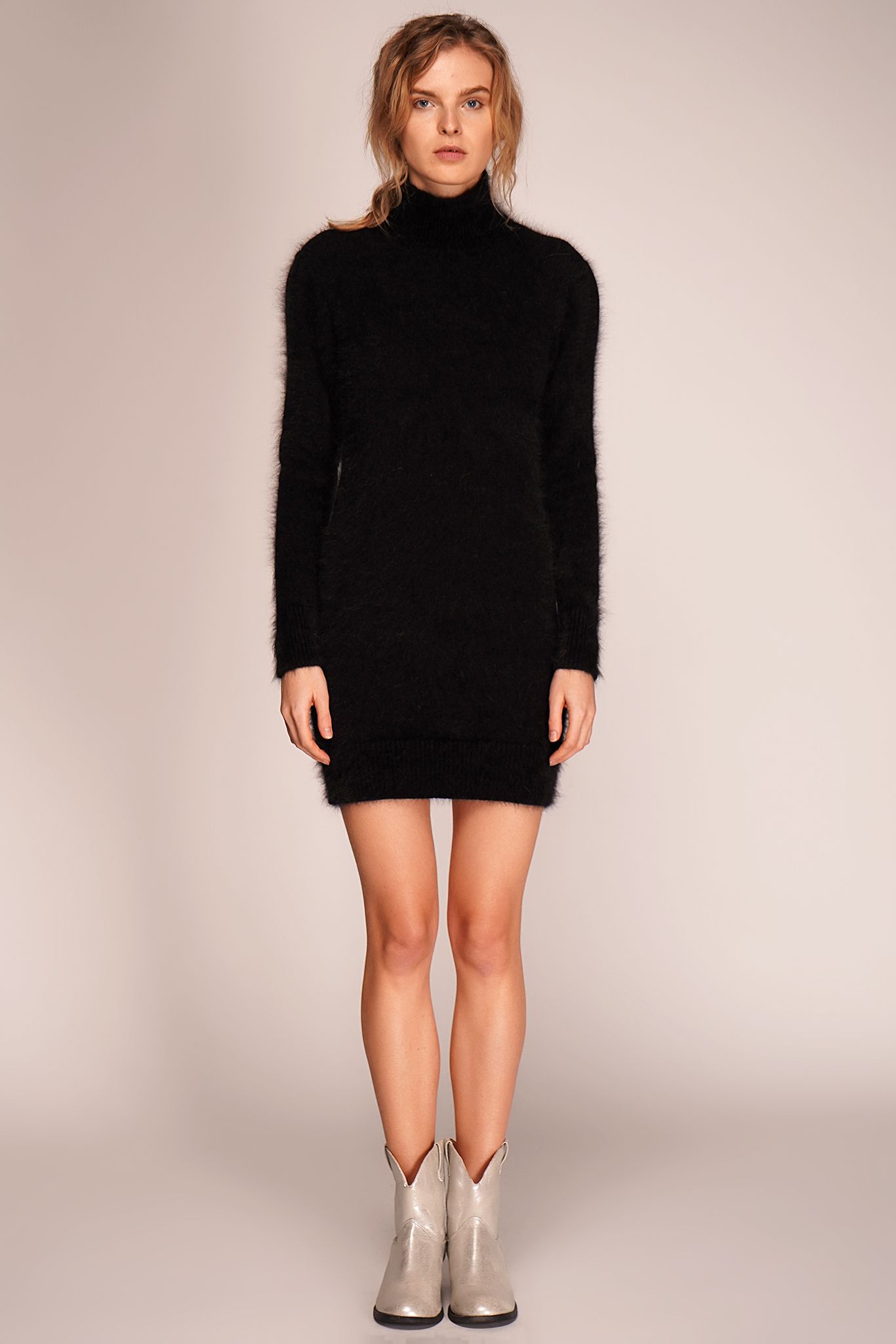 

Платье из ангоры Viamaro чёрное  #4371S, Платье из ангоры Viamaro чёрное S #4371S