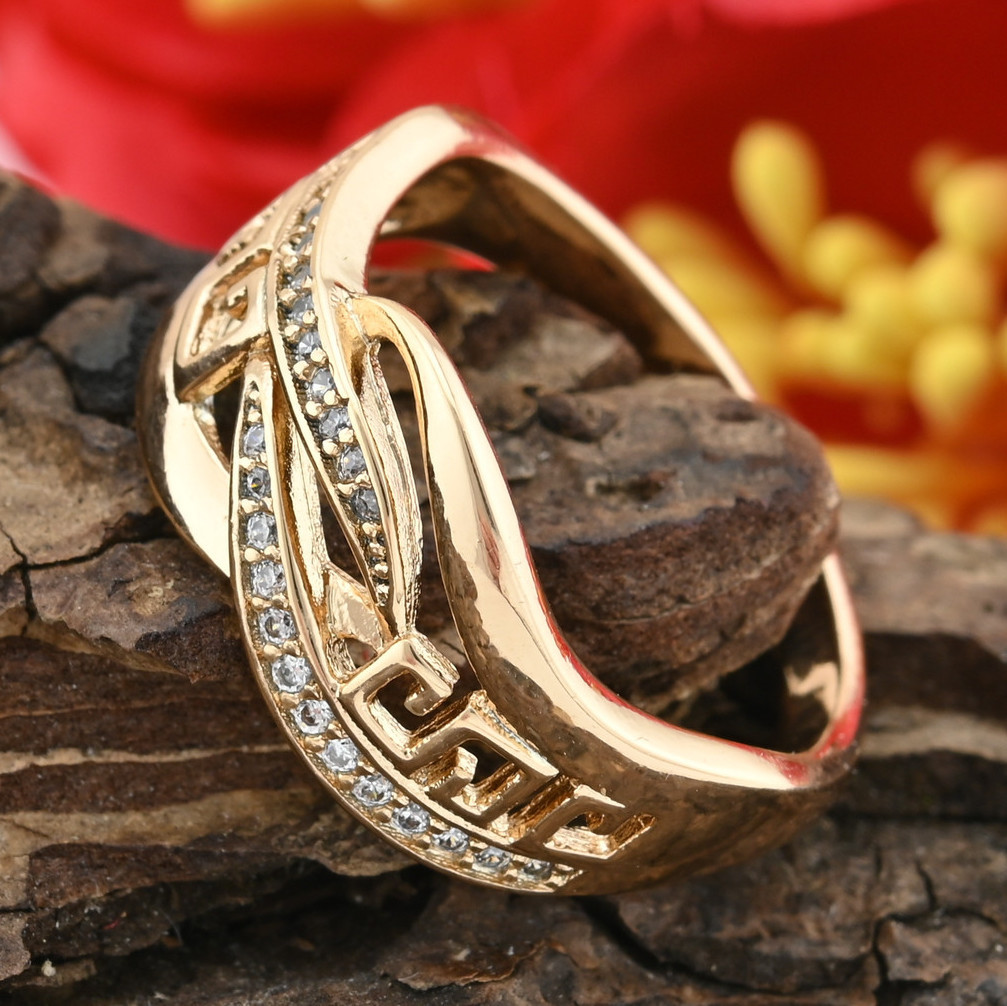 

Кольцо Xuping 15102 ширина 9 мм белые фианиты позолота 18К18