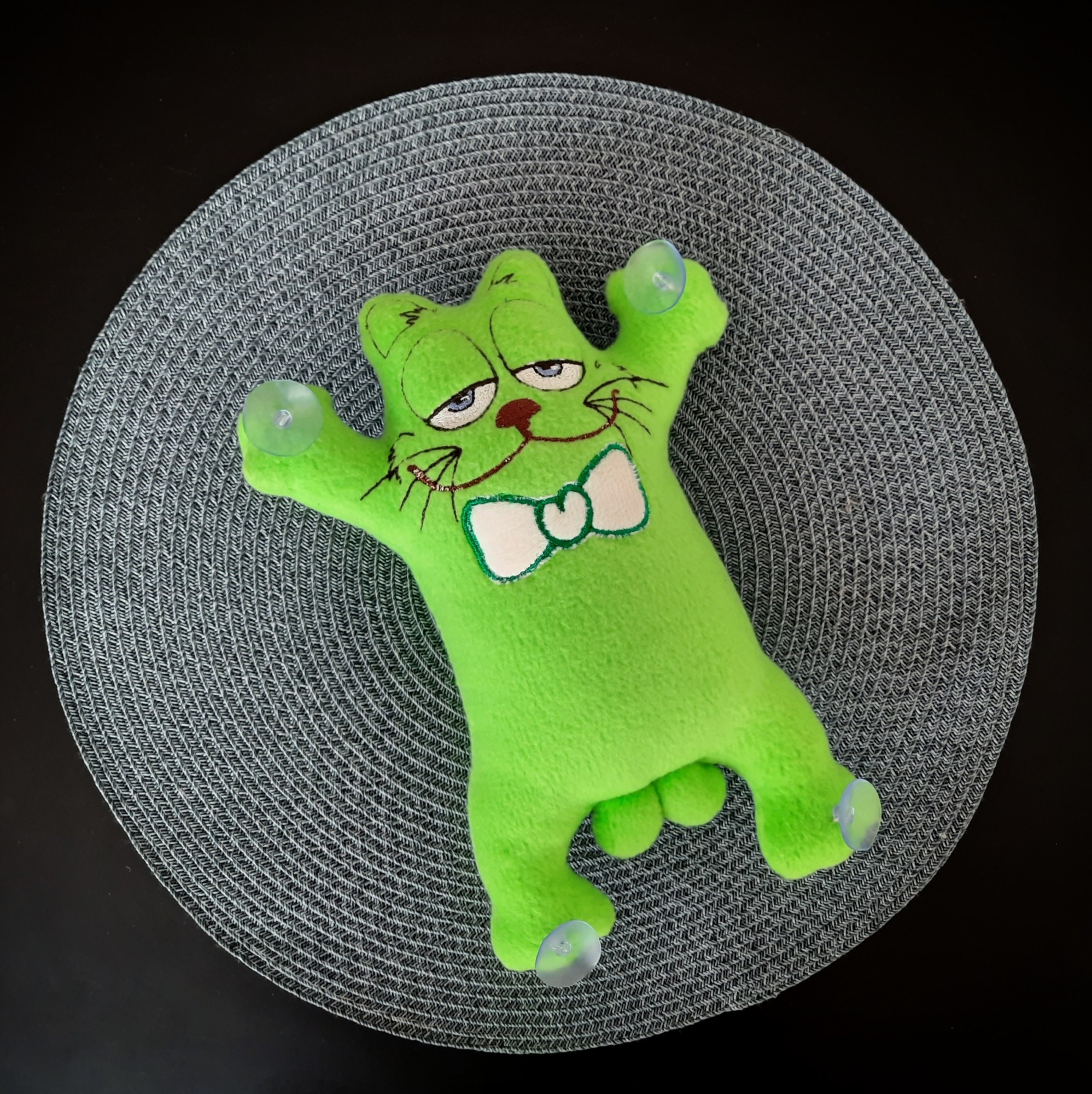 

Мягкая игрушка на присосках в авто Baby Textile Кот Гарфилд Ручная работа 26 см Салатовый