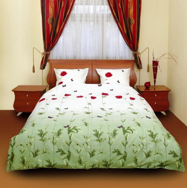 

Комплект постельного белья ТЕП «Маки зеленые с бабочками» двуспальный евро 200 х 215 см бязь (2-00880-20157)