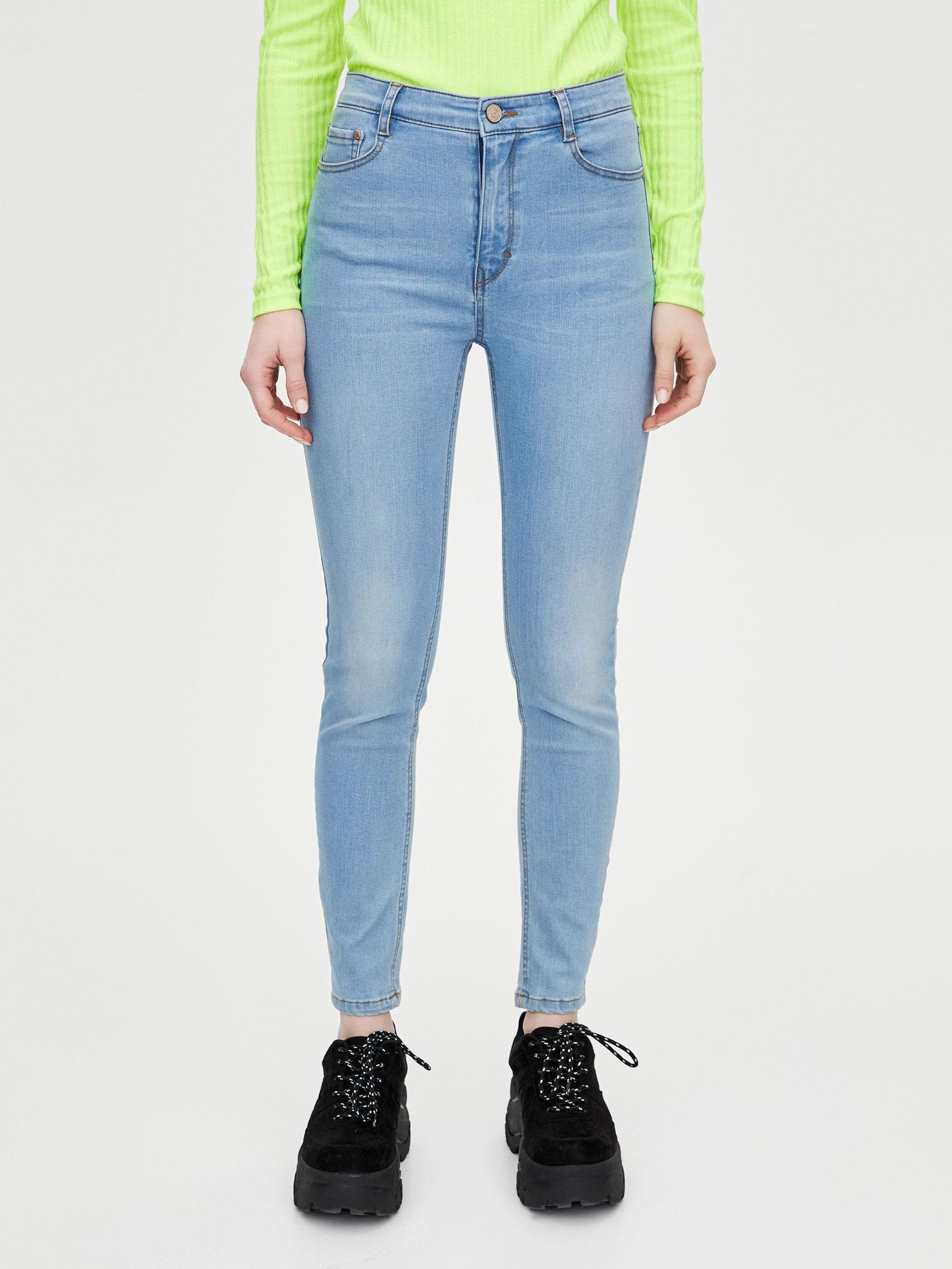 

Джинсы Pull & Bear 5687/314/406-ACWM 34 Светло-голубые