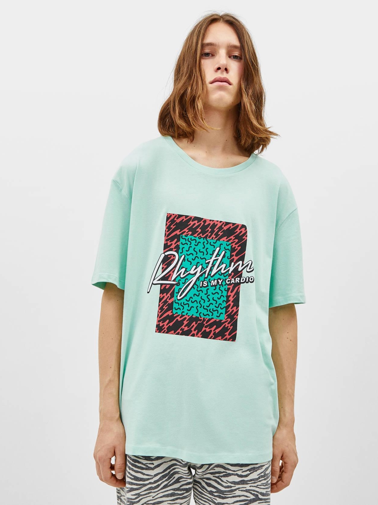 

Футболка Bershka 3152/922/537-ADEJ M Мятная с принтом
