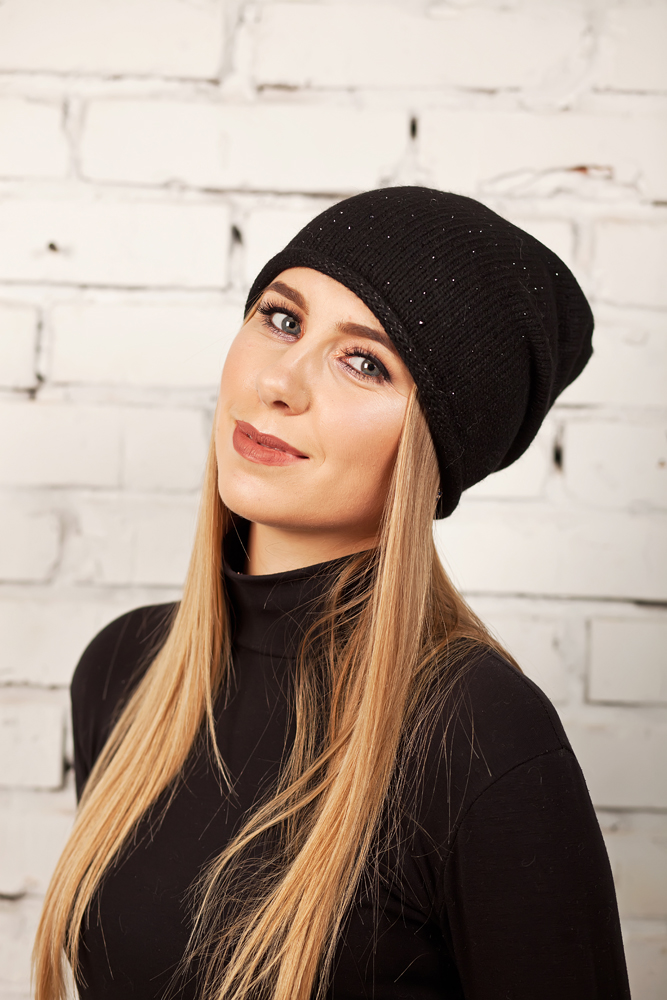 

Шапка Мая Senduona CH008 черная