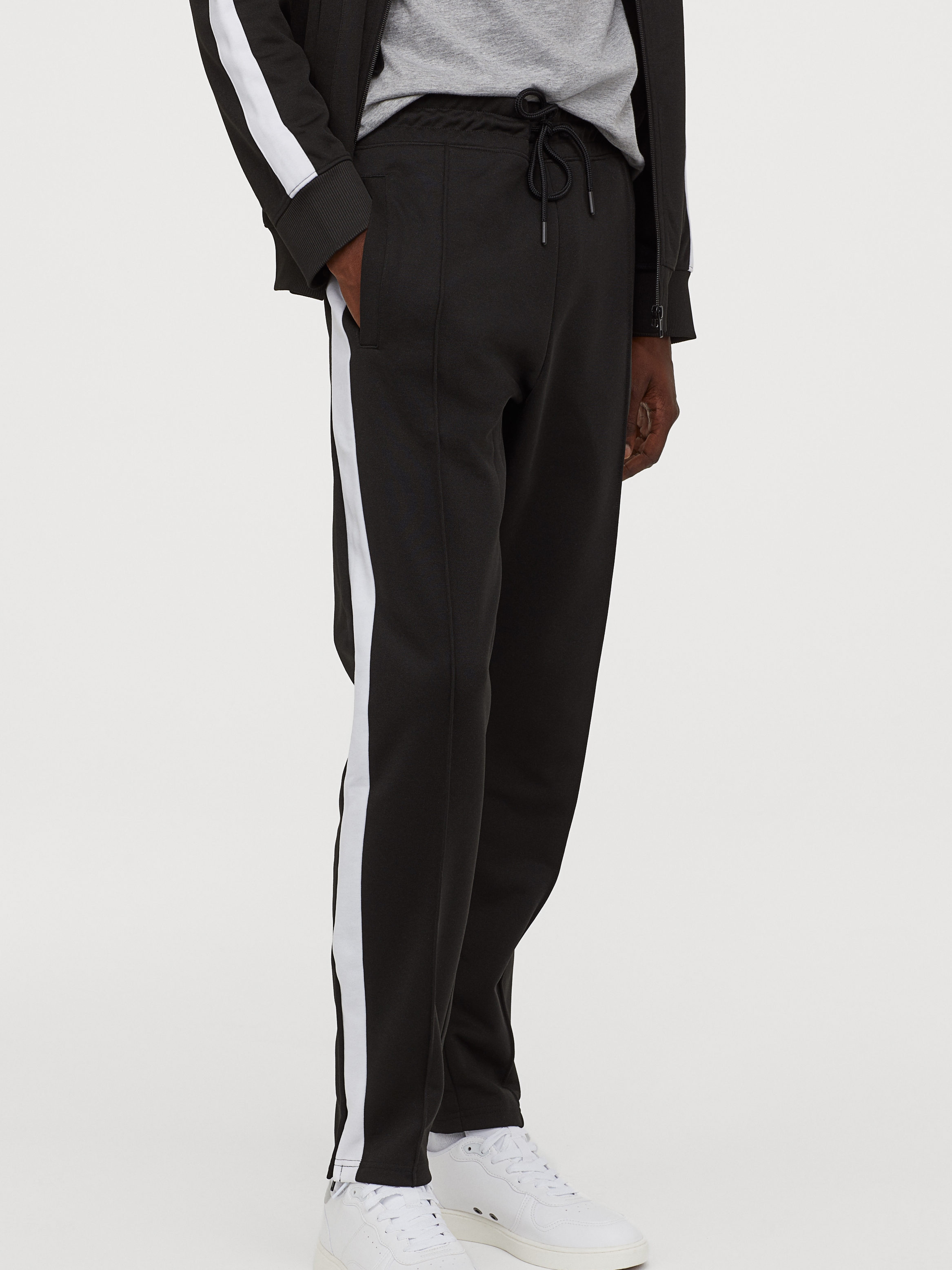 

Брюки H&M 0586336-0 M Черные (СА2000001710647)