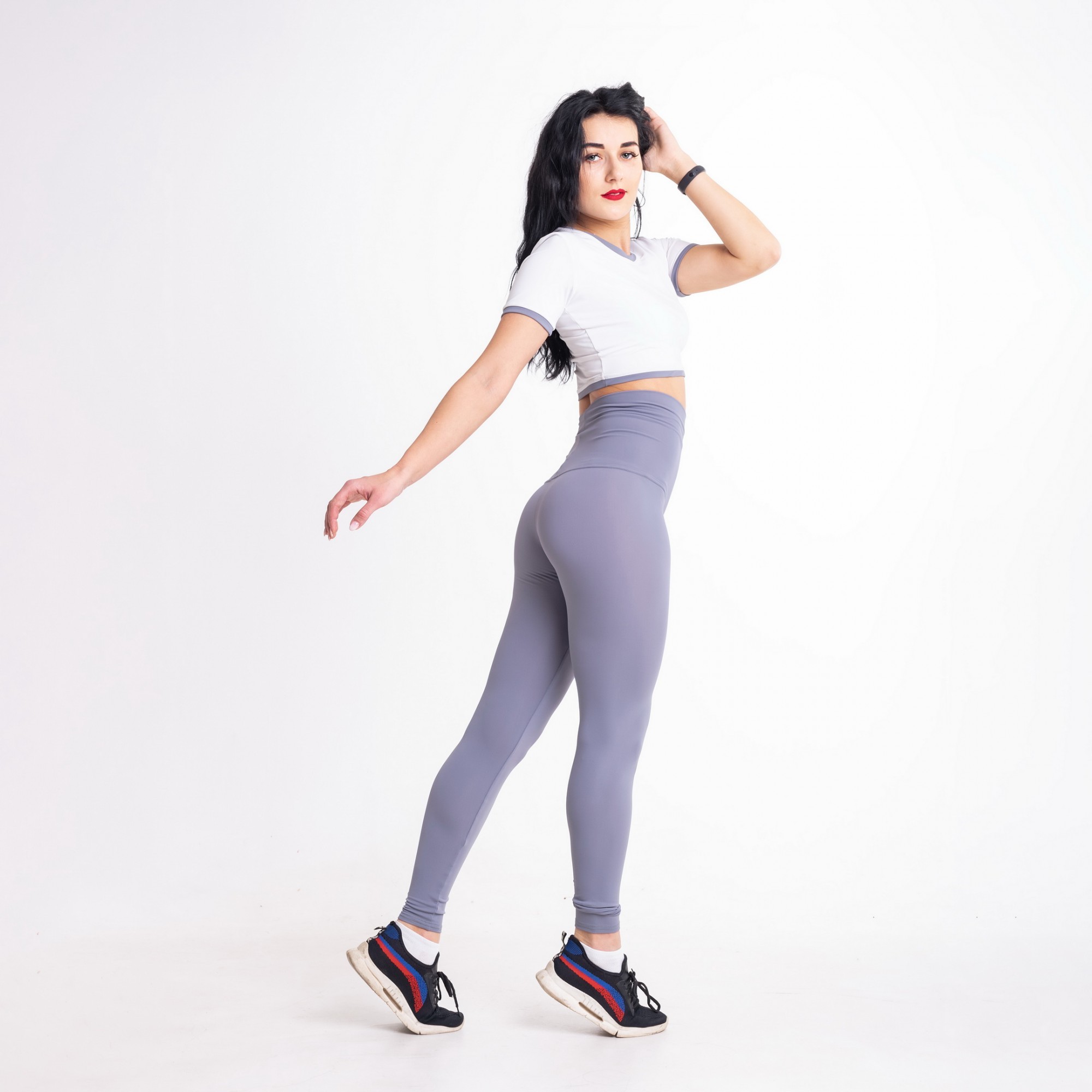 

Комплект FitU спортивный женский Classic T-sh gray серый с белым, Комплект FitU спортивный женский Classic T-sh gray серый с белым L