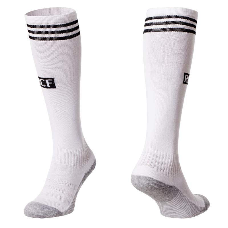 

Гетры футбольные детские с символикой REAL MADRID HOME Zelart Sprinter 1902 размер 27-34