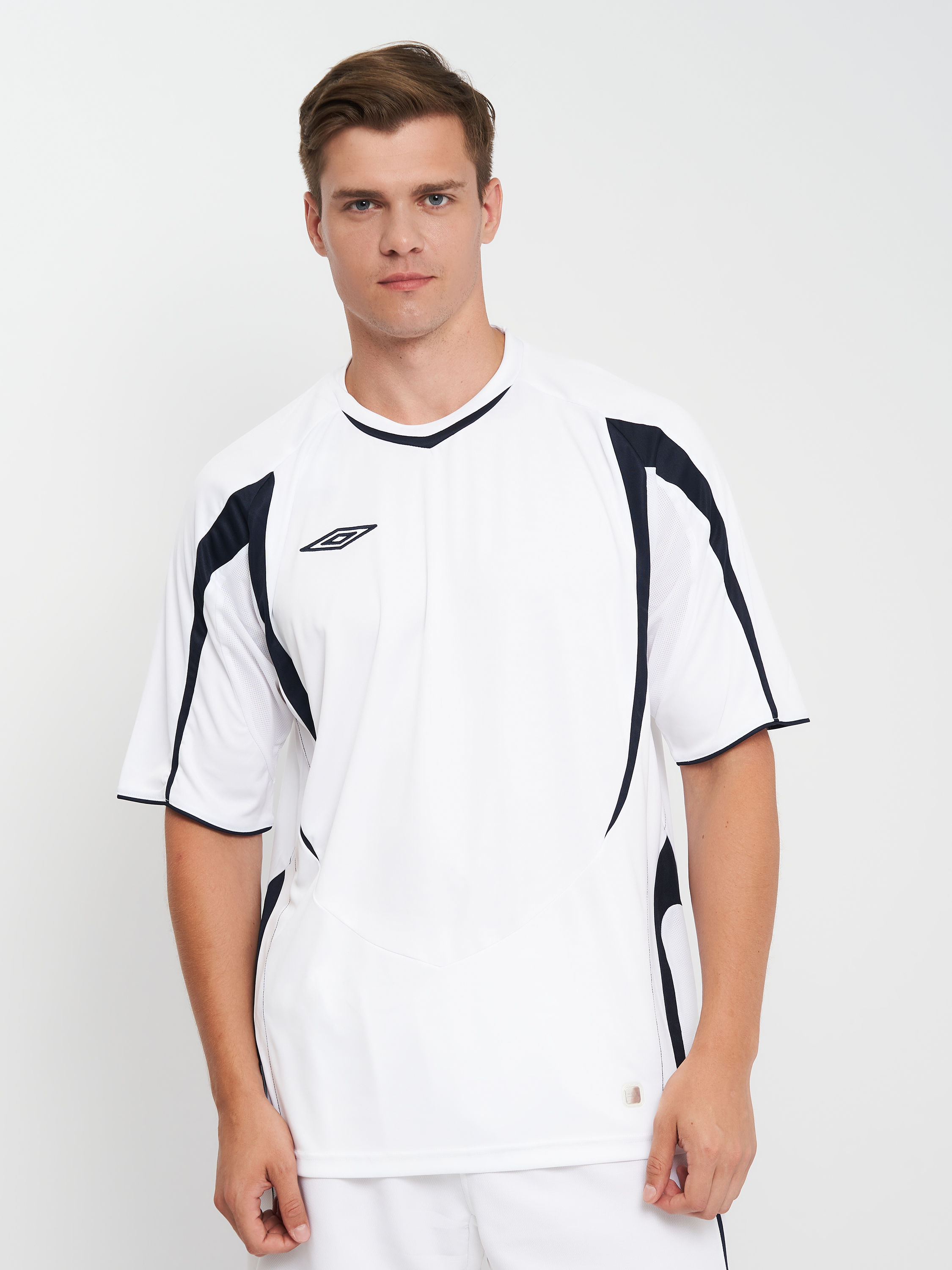 

Футболка Umbro Arrow Jersey S/S 122008199 XL Белая