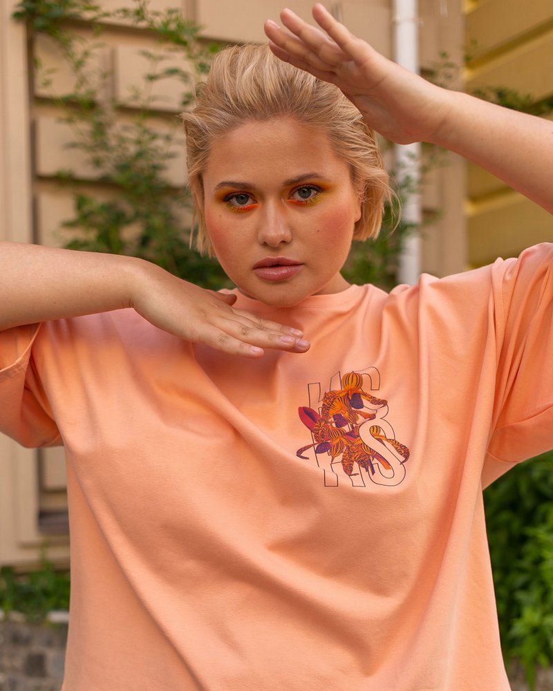 

Укороченная футболка oversize S (ФБ-058-028-254 - 47679)