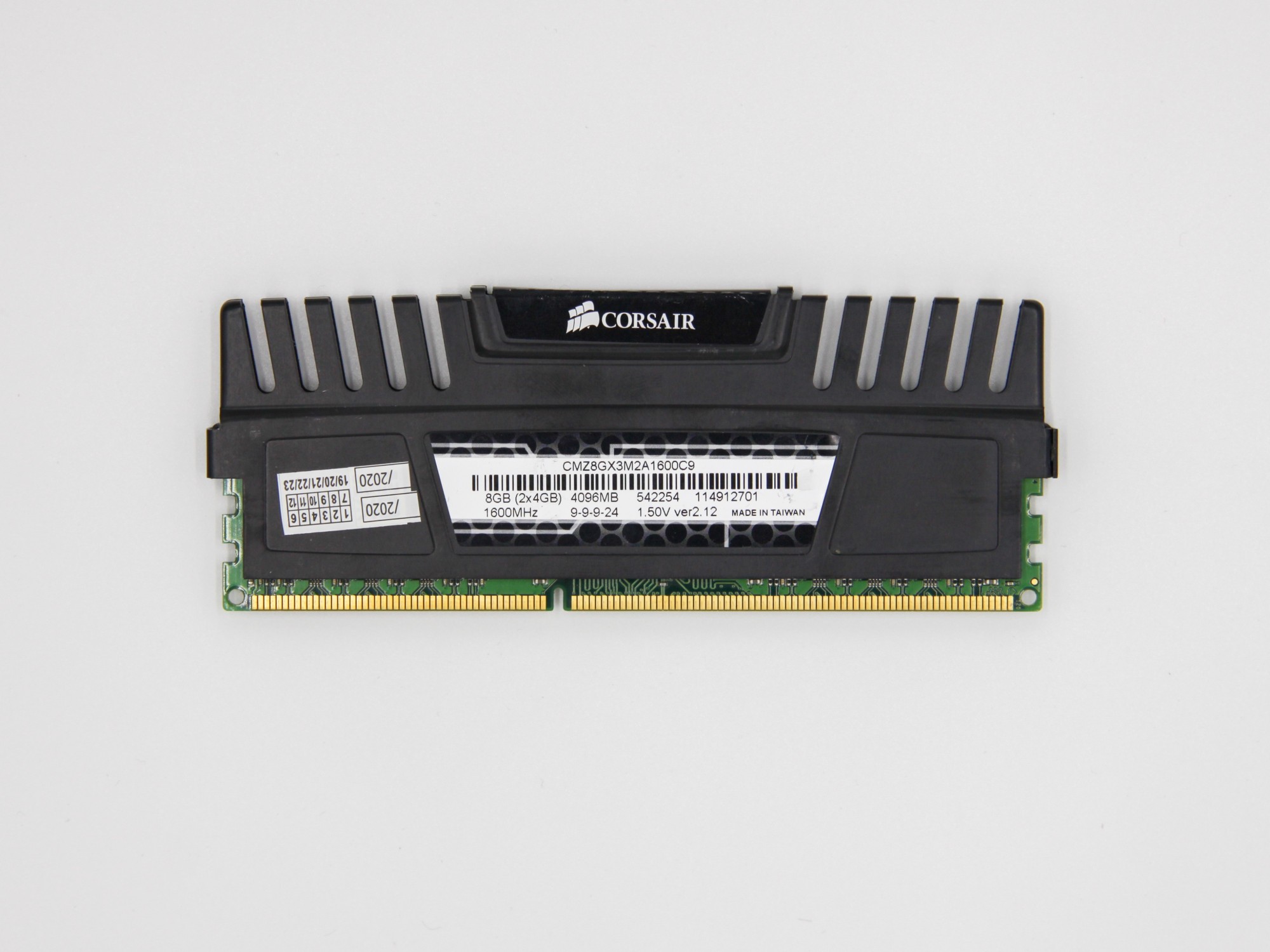 

Оперативная память CORSAIR DIMM 4Gb DDR3-1600MHz PC3-12800 CL9 (CMZ8GX3M2A1600C9) Refurbished