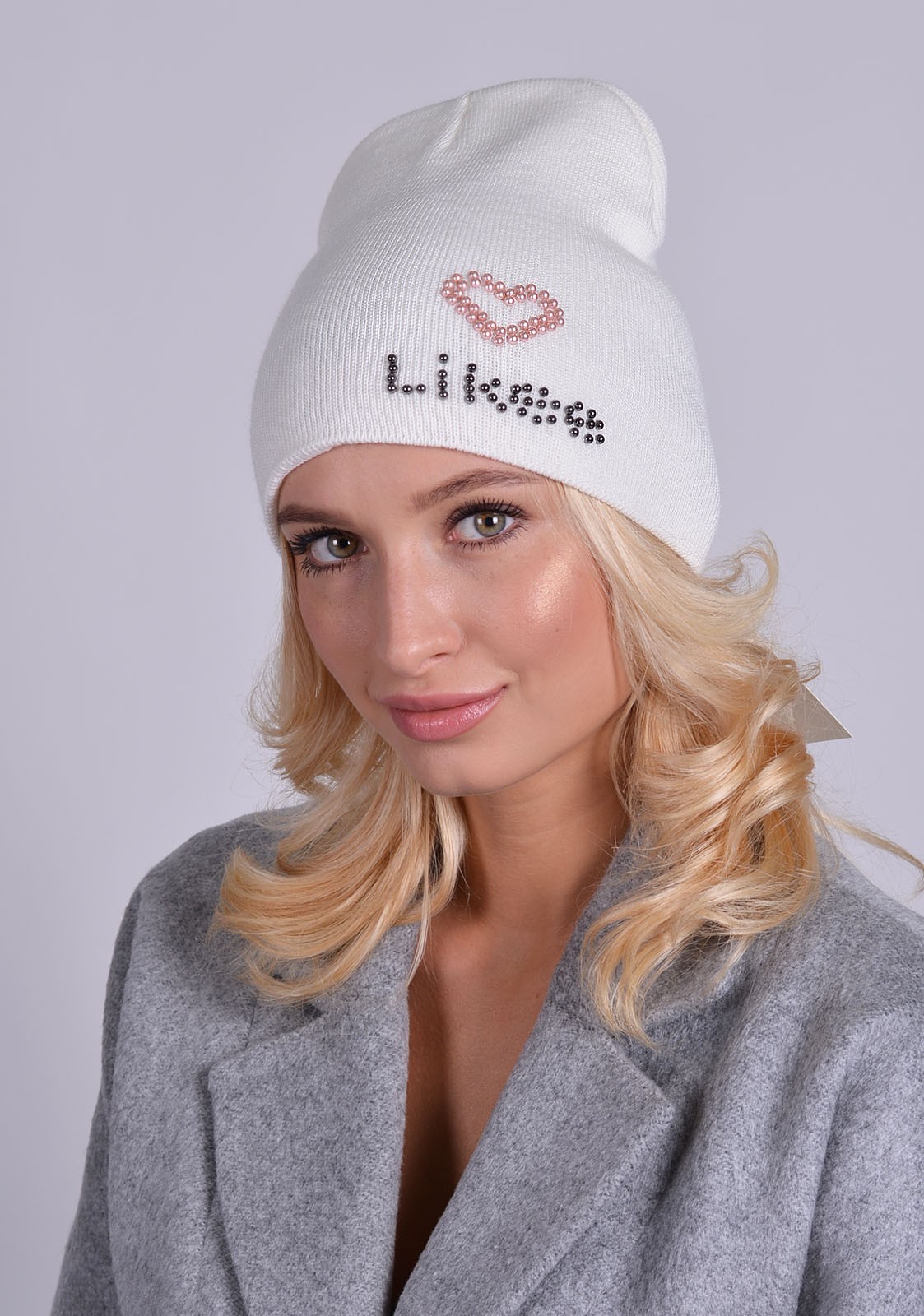 

Вязаная шапка Retto 55-60 р. Likee молоко