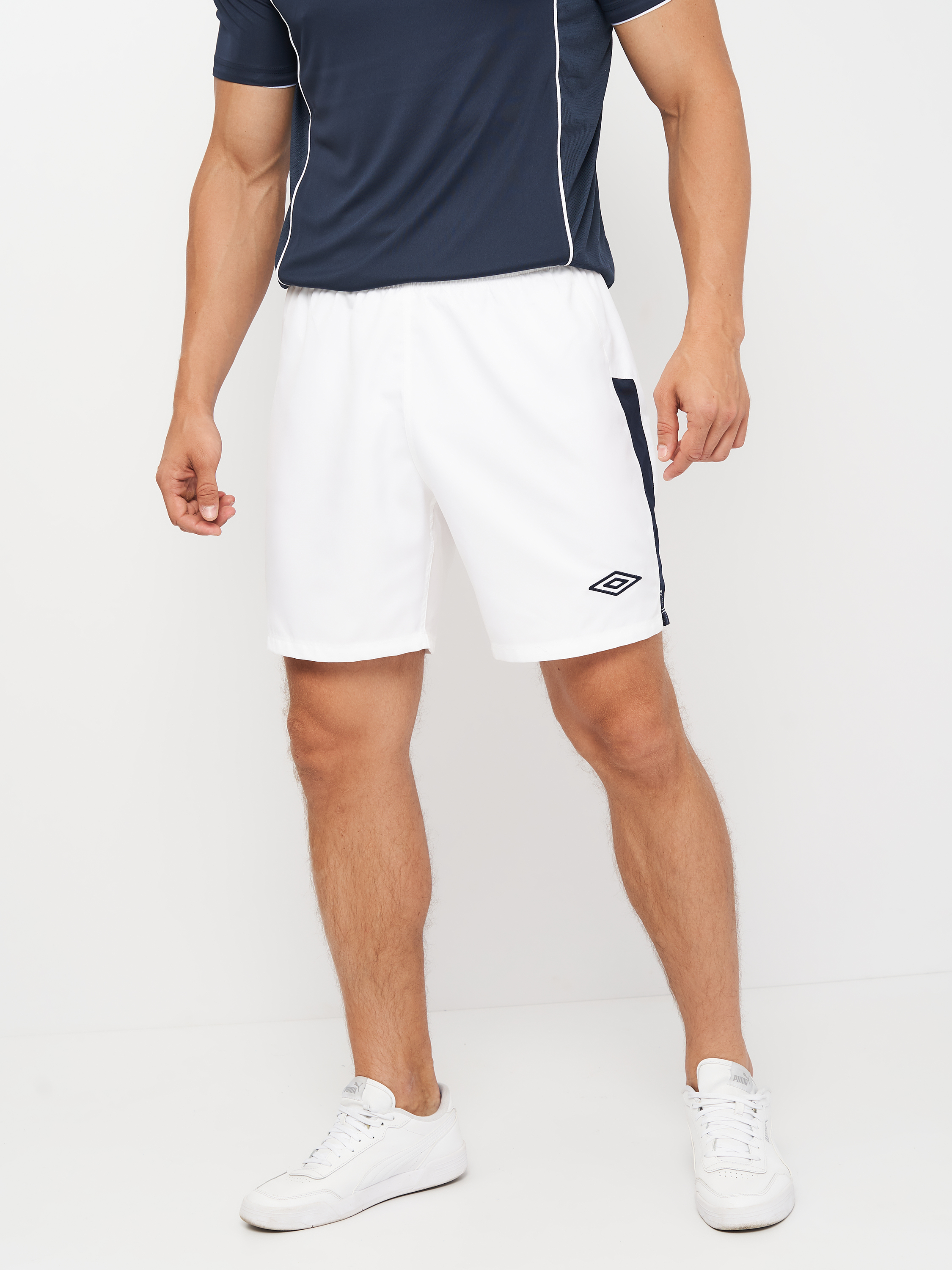 

Спортивные шорты Umbro Continental Short 60698UA8H  Белые, Спортивные шорты Umbro Continental Short 60698UA8H M Белые