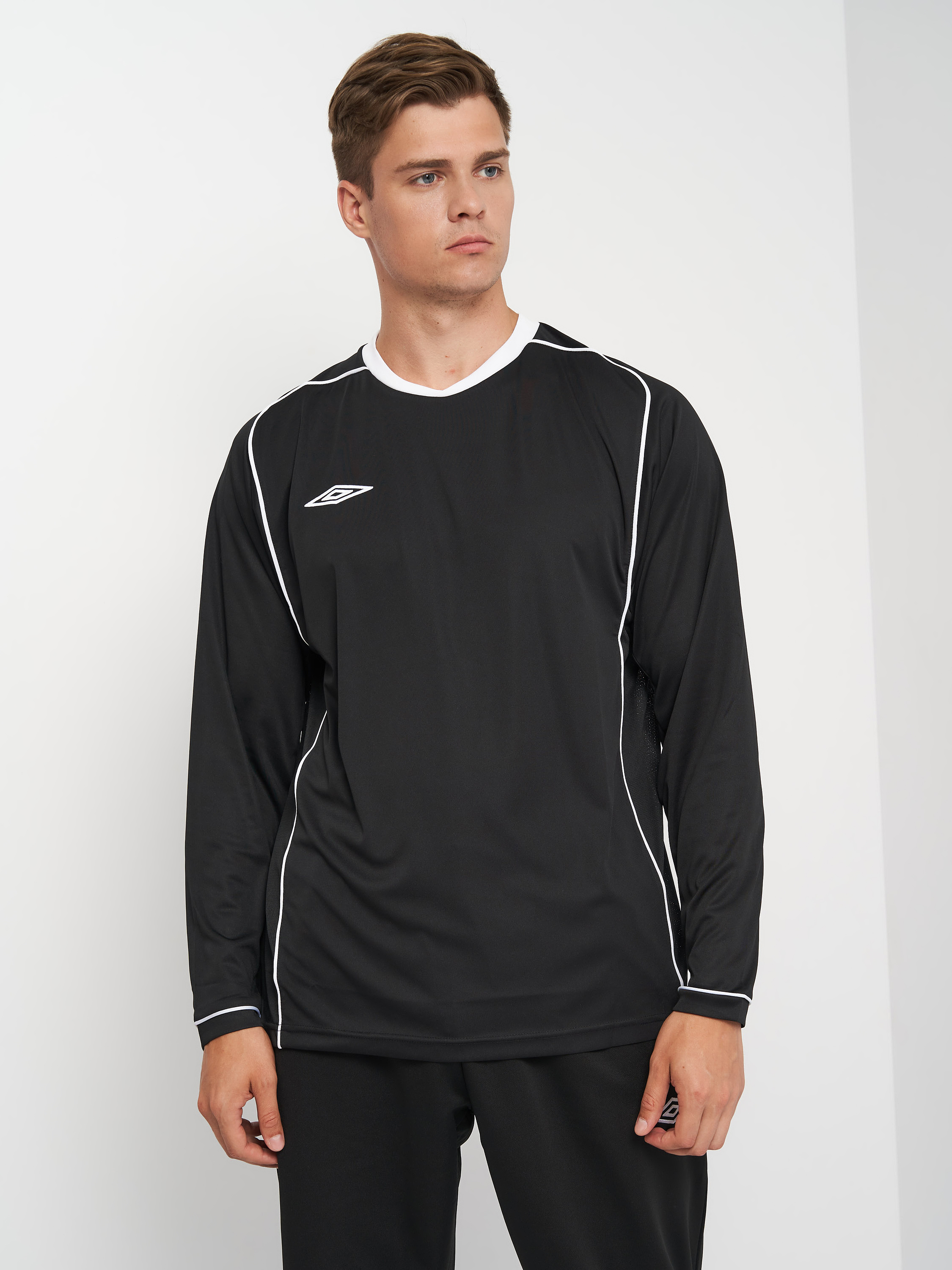 

Лонгслив Umbro Olimpico Jersey L/S 697427090 XL Черный