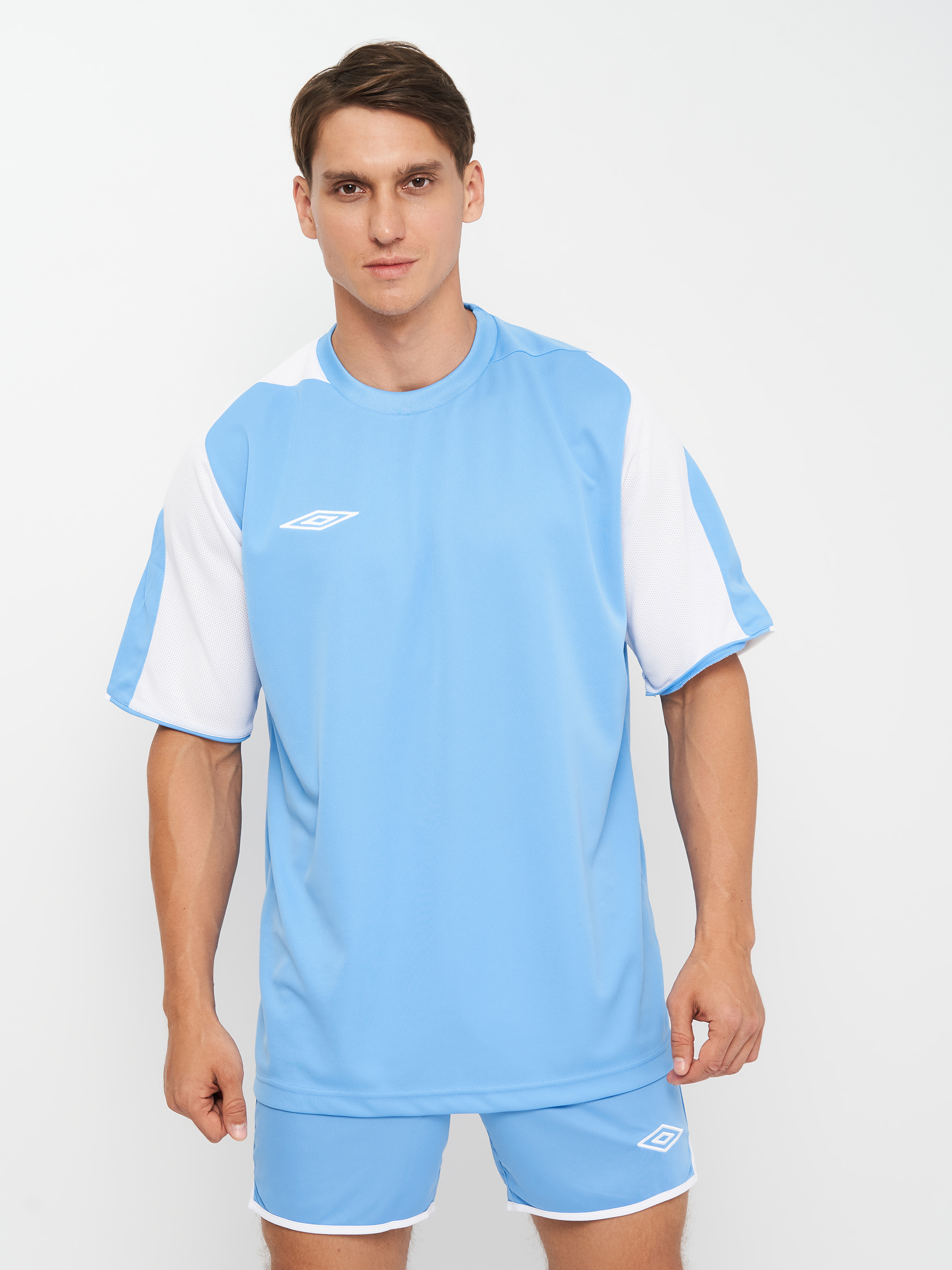 

Футболка Umbro Omega Jersey S/S U91181061  Голубая, Футболка Umbro Omega Jersey S/S U91181061 XL Голубая