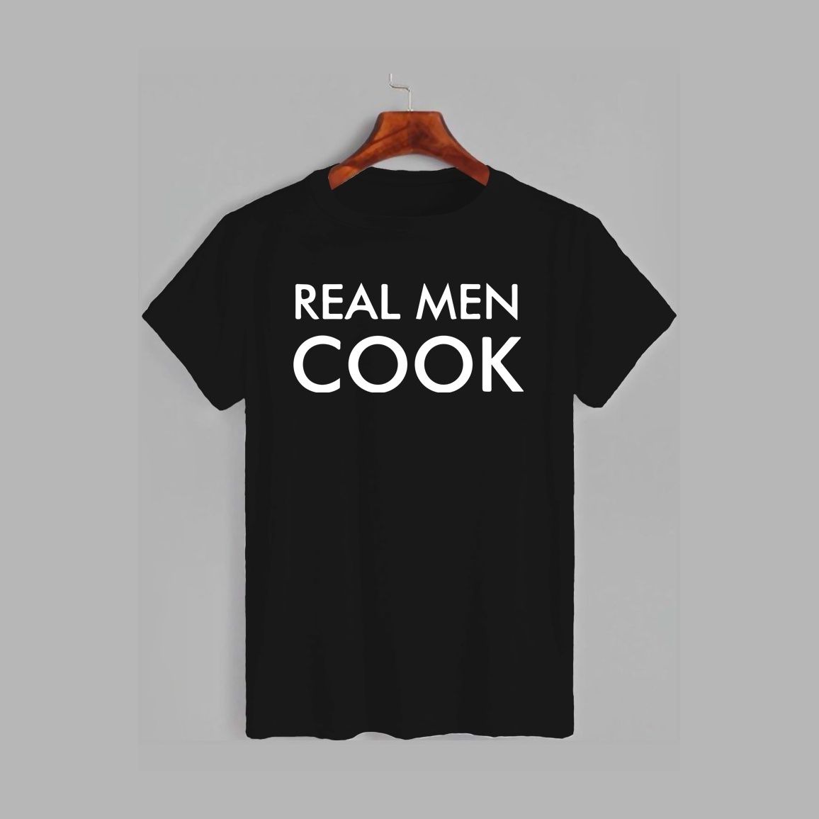 Акция на Футболка Likey Real men cook M150-0510 M Чорна от Rozetka