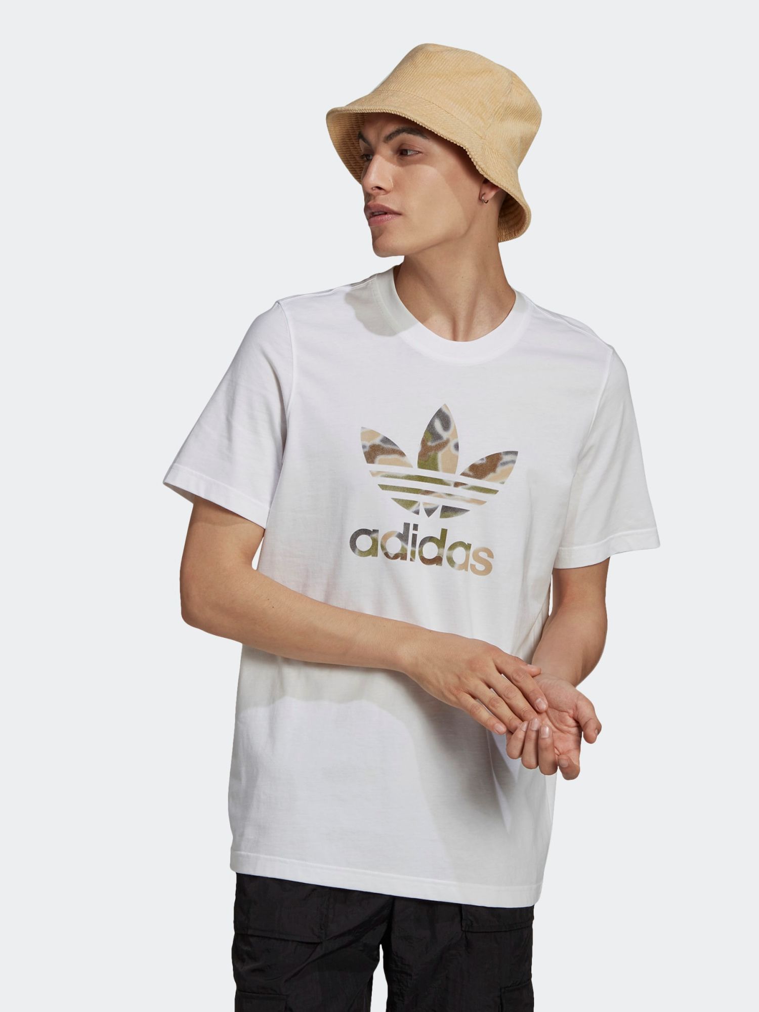 

Футболка Adidas Camo Infill Tee GN1855 XS White/Wlpime/Multco