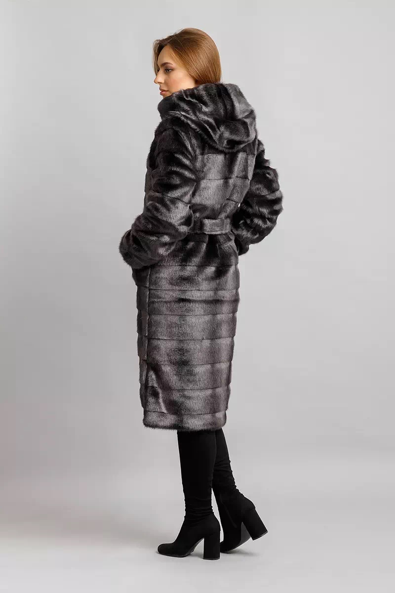 

Fashions • Шуба Gwendoline Fashions 60 графит (021/н-стр-з-бр)