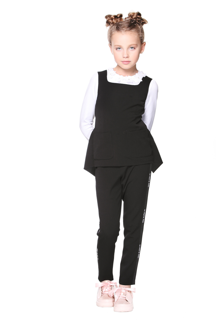 

Жилет Lukas Kids с завязкой сзади 140 черный(8227)