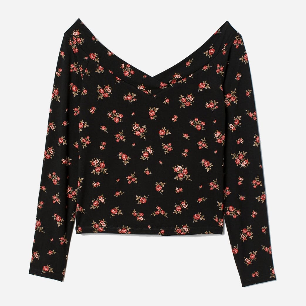 

Блузка H&M 0708394_цветы S Черная