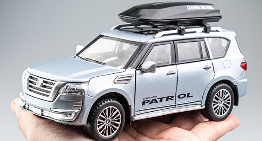 

Внедорожник Nissan Patrol 1:32 детская серая игрушечная машина с функцией устойчивости к звуку и свету