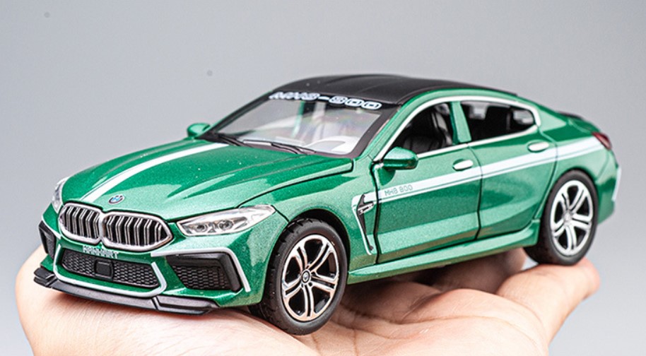 

Спортивный автомобиль BMW M8 Manhard 1:32 металлический зеленый игрушечный автомобиль