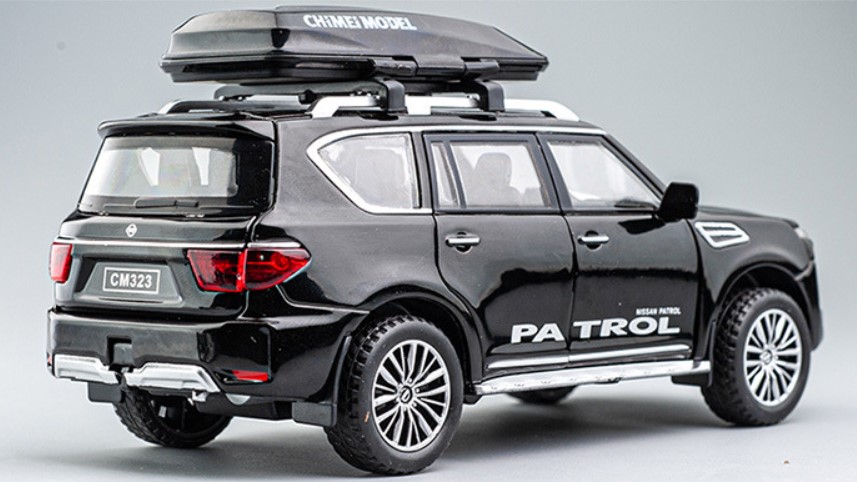 

Внедорожник Nissan Patrol 1:32 детская черная игрушечная машина с функцией устойчивости к звуку и свету