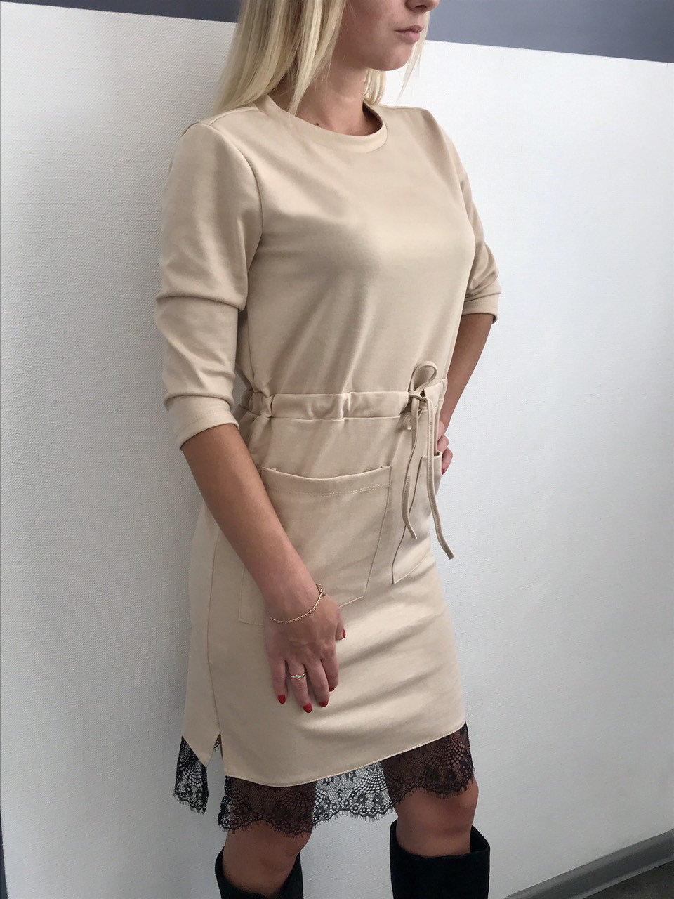 

Fashions • Платье Милена Fashions 42 светло-бежевый (806-фг)