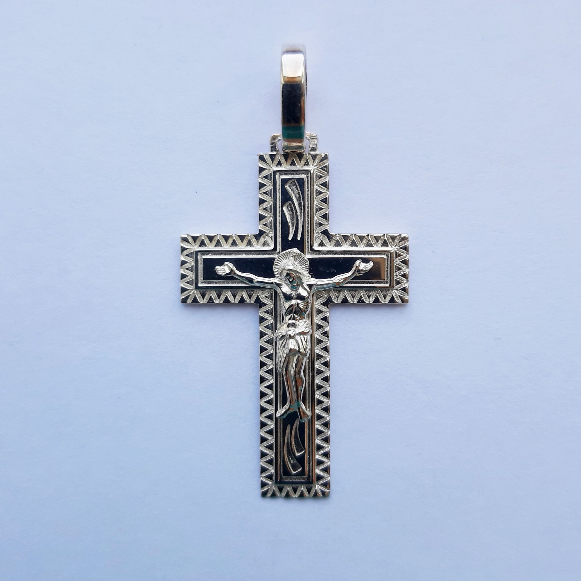 

Серебряный крестик 3,1г