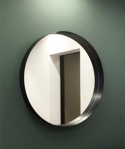 

Круглое зеркало D500мм в металлической черной раме Frames Posters Décor