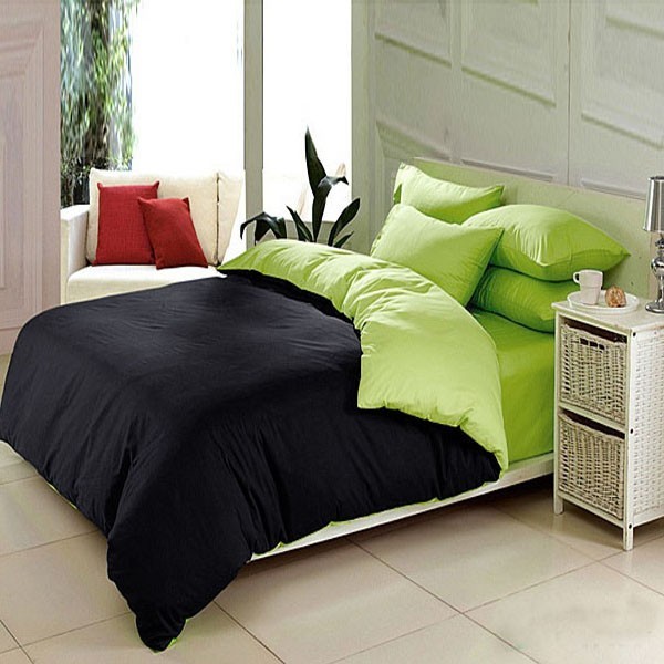 

Комплект постельного белья однотонный черно-салатовый Бязь Premium Двуспальный 180*215