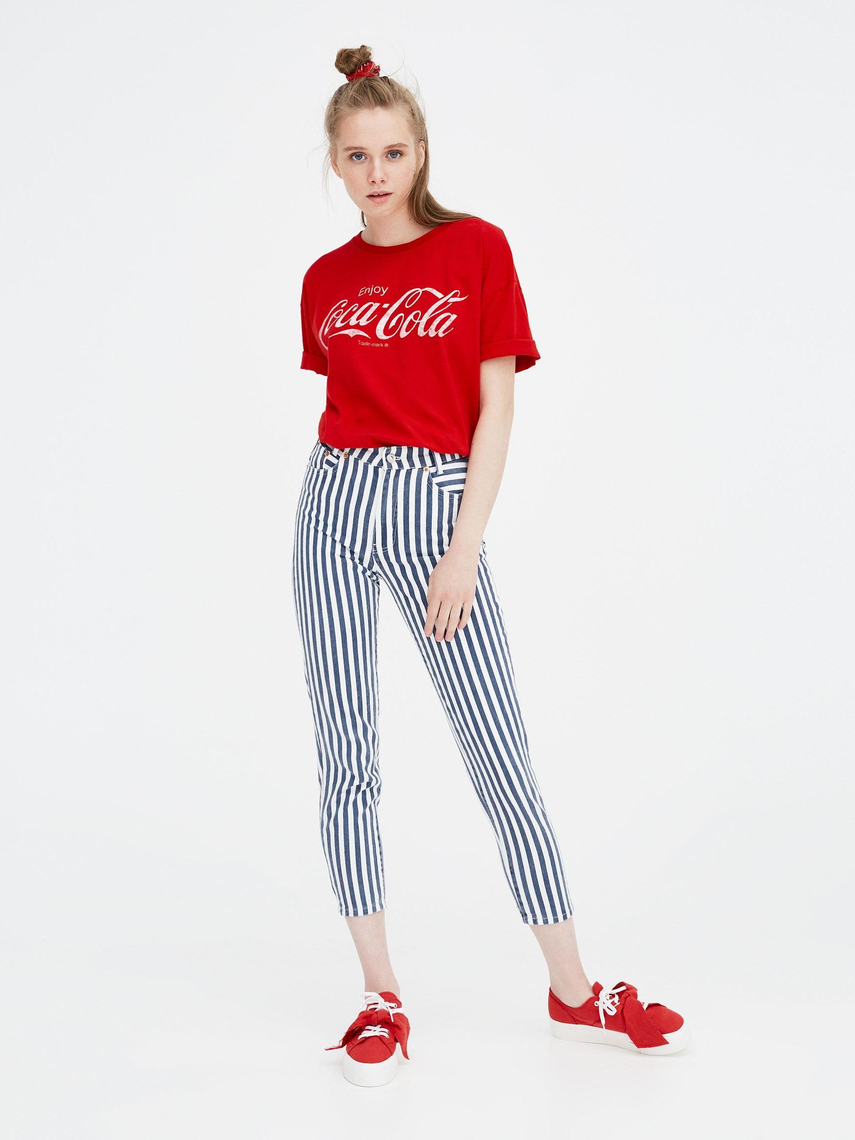 

Футболка Pull & Bear 9238/361/600-AASD S Красная