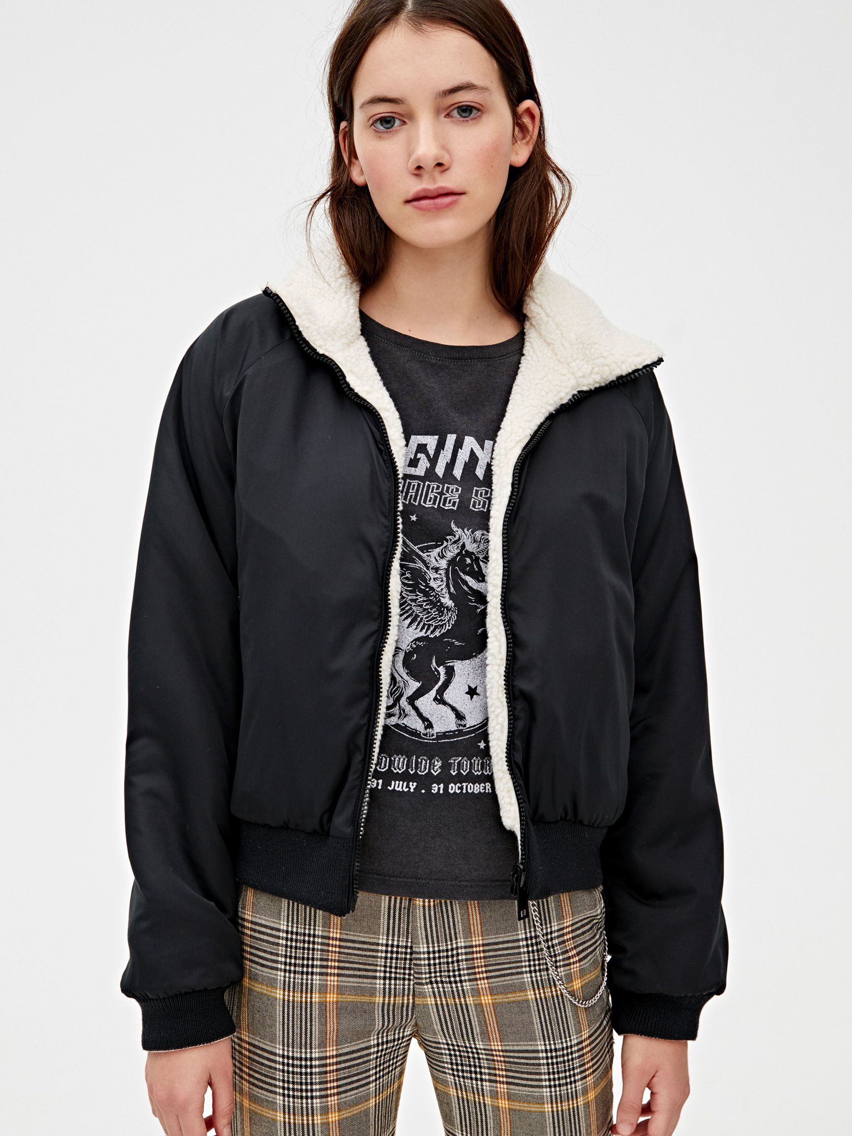 

Куртка Pull & Bear 9714/383/833 M Черная