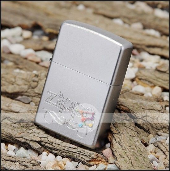 

Зажигалка Zippo 24335 ZIPPO SCROLL