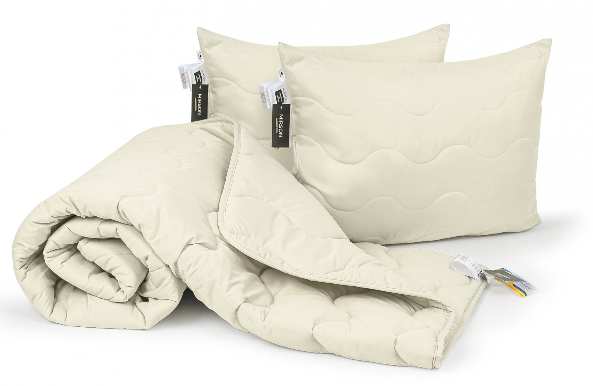 

Набор шелковыйMirSon Всесезонный №1692 155х215 см Eco Light Creamy Одеяло + подушки 50*70 средние