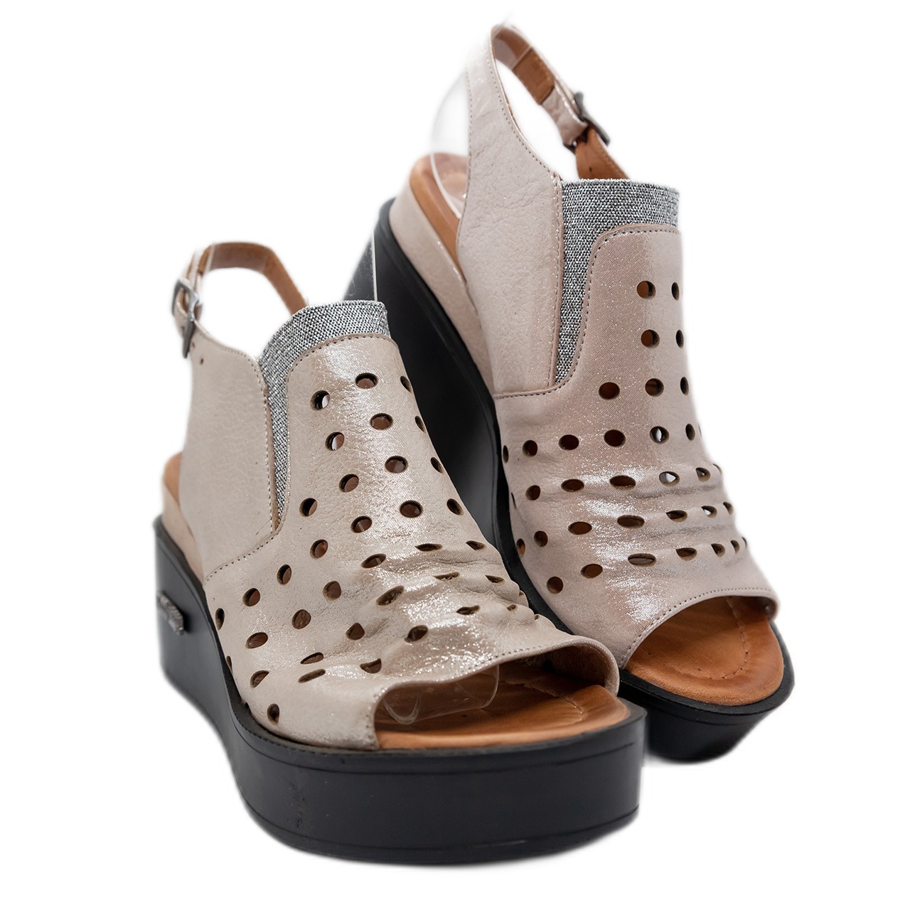 

Босоножки Donna Ricco 26859 41 пудровые