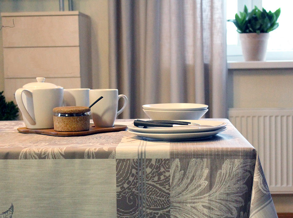 

Скатерть Atenas Home Textile Francia 160x160 см At-8160 160 160 04