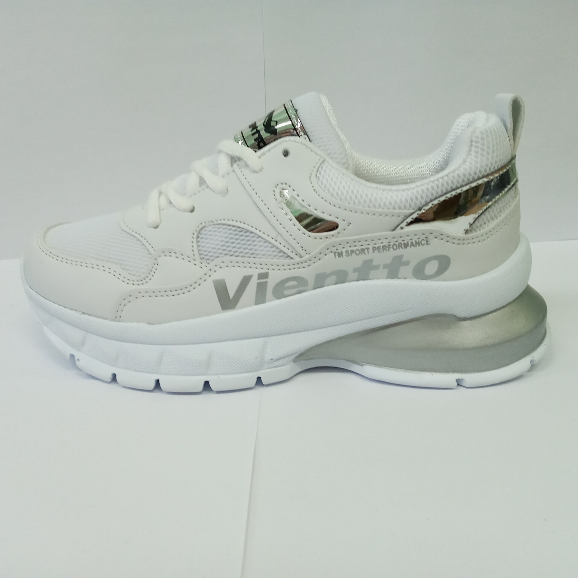 

Кроссовки женские VIENTTO 38 (23,5 см) белые 2082