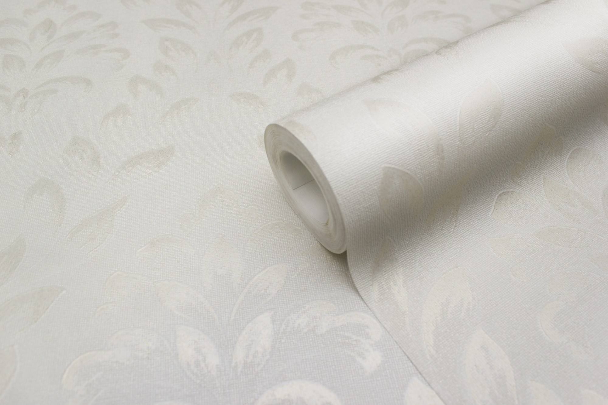 

Виниловые обои для спальни горячего тиснения LS Рима Декор VIP 2-1238 золотистый (1,06х10,05 м)