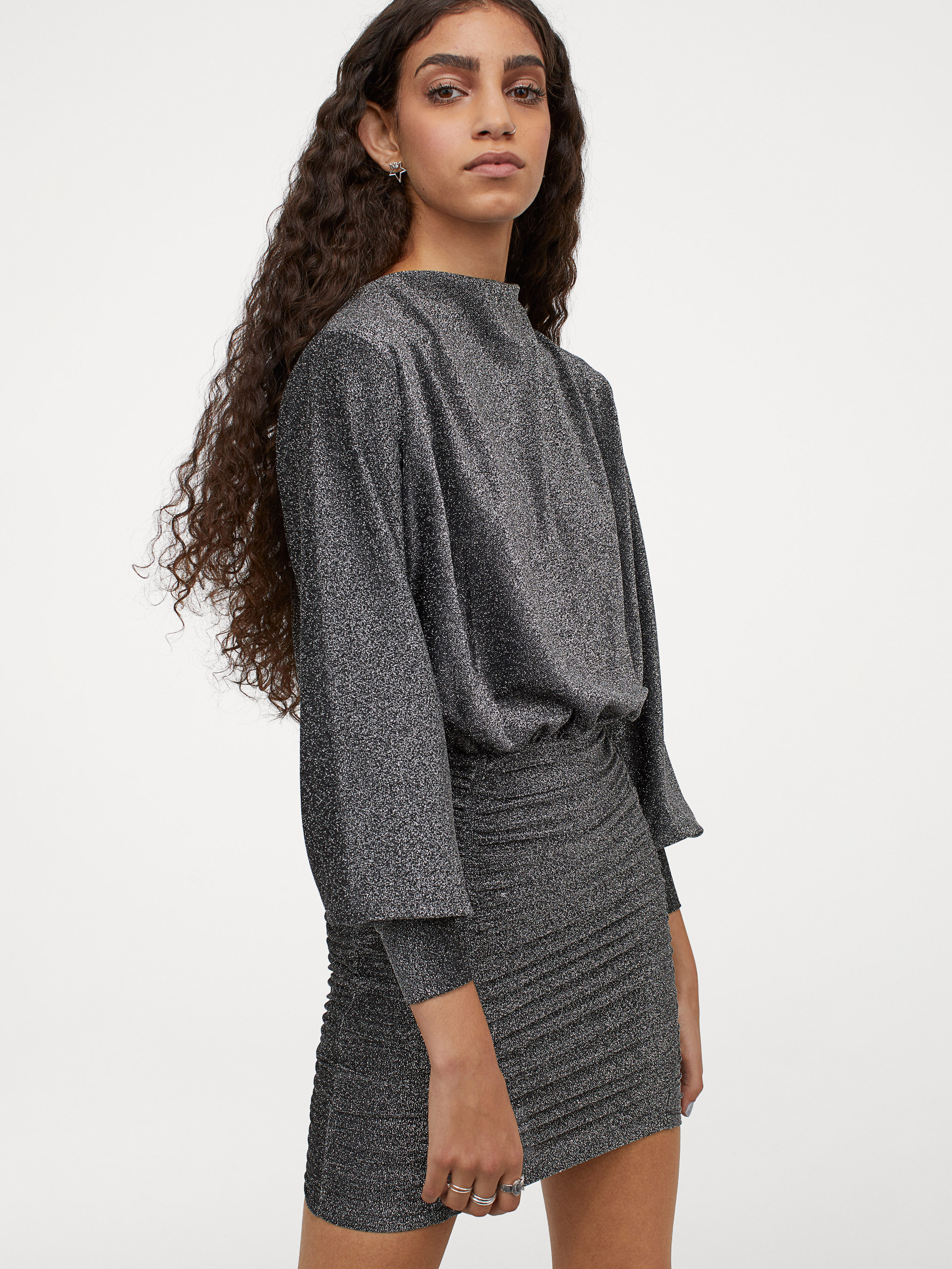 

Платье H&M 060954949  Серое, Платье H&M 060954949 S Серое