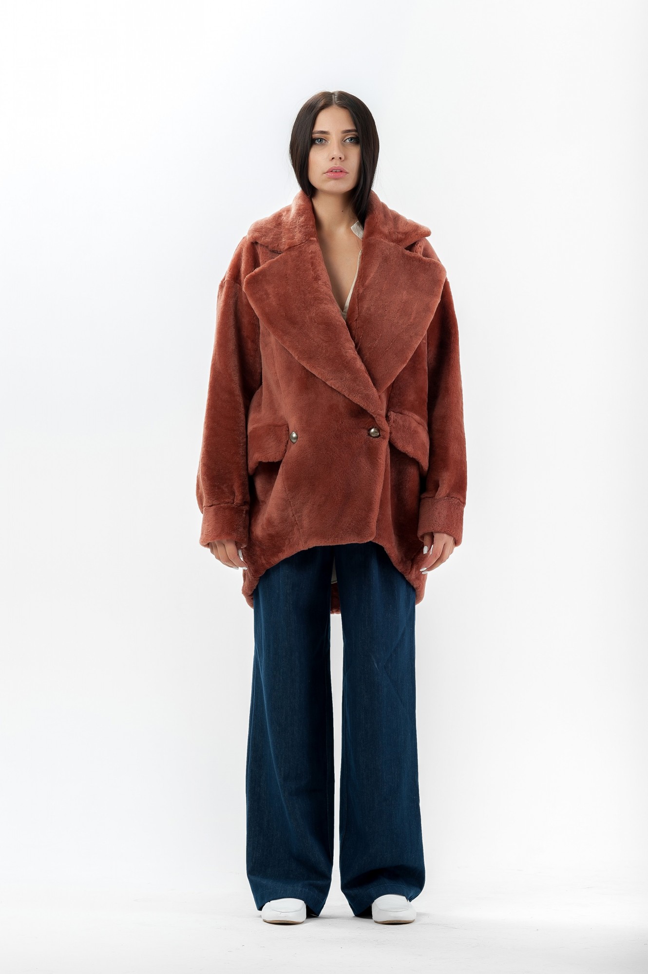 

Меховая oversize куртка Salvaje из цельнокроеной натуральной овчины  кирпичного цвета 1504-1, Меховая oversize куртка Salvaje из цельнокроеной натуральной овчины M кирпичного цвета 1504-1