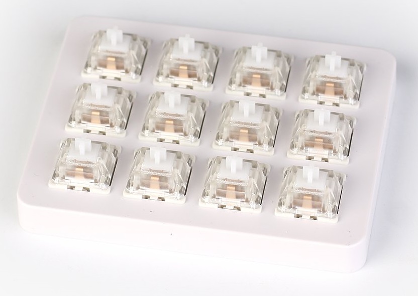 

Набор механических переключателей KEYCHRON Gateron Switch with Holder Set 12Pcs/Set White (JN63Z7_KEYCHRON)