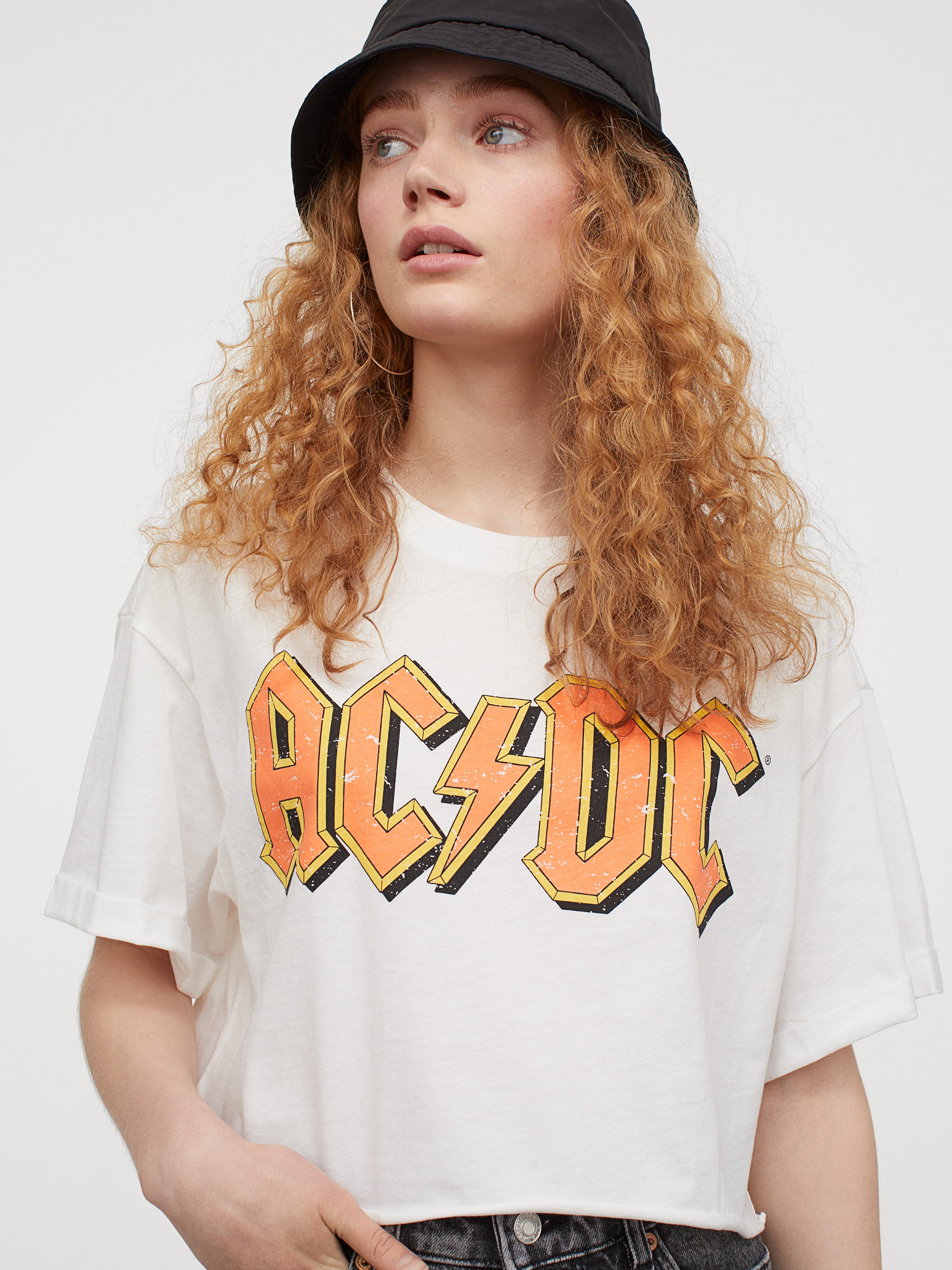 

Футболка H&M 891028b16 L Белая