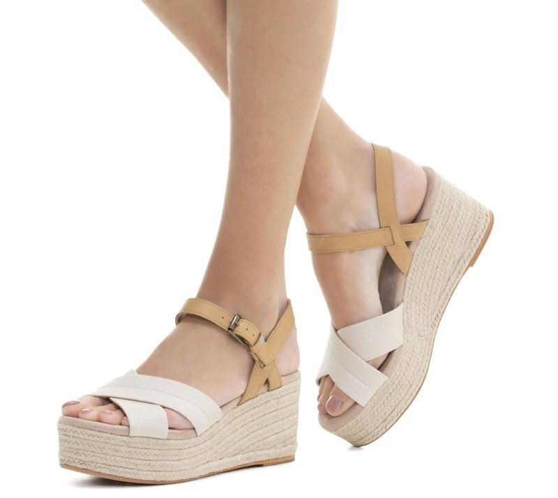 

Босоножки на платформе Toms 39 бежевый